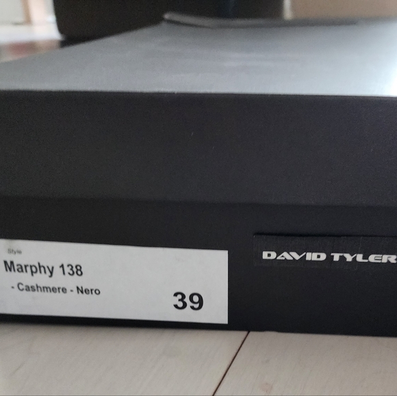 David Tyler leather over knee tall boots black like New - Picture 2 of 4